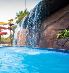 Golden Dolphin Grand Hotel via Giro ImobTech